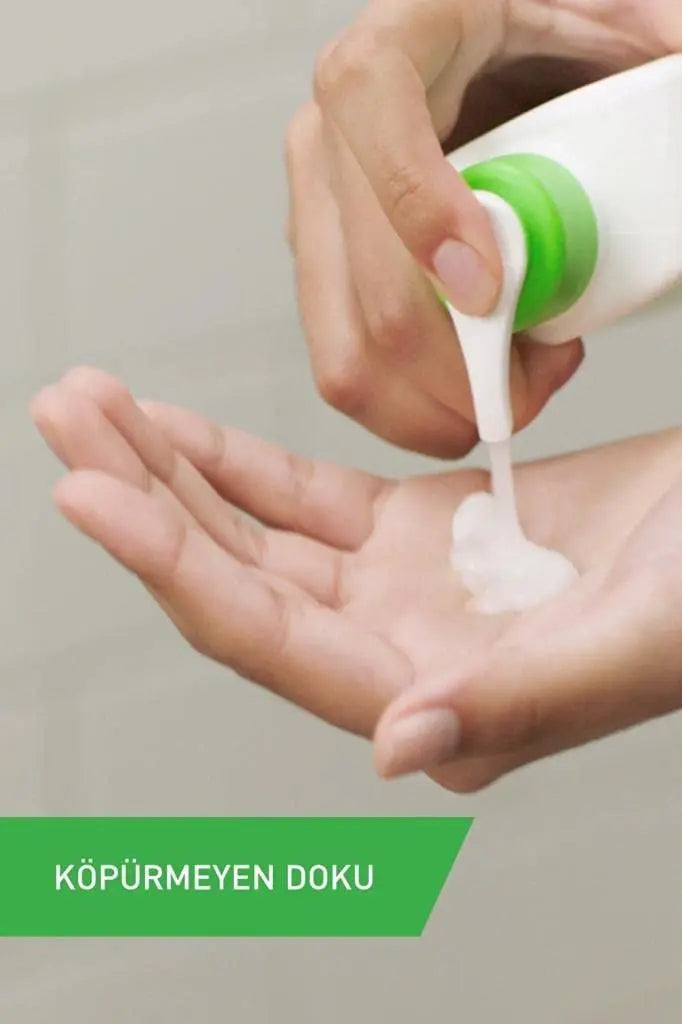 Cerave Crema Detergente Idratante Viso per Pelle Normale e Secca 236ml