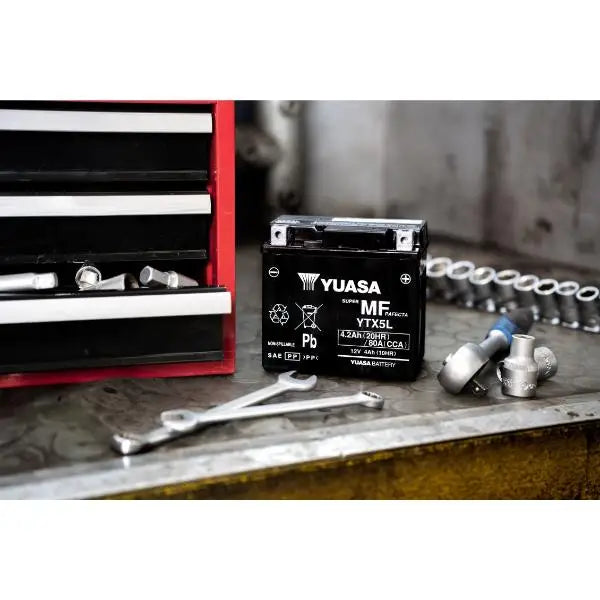 Batteria per moto YUASA YTX5L-BS
12V 4.2Ah 80Amp. AGM ..
Gamma YTX ® e YT ad alte prestazioni e senza manutenzione.
Misure:
Lunghezza 115 mm
Larghezza 72 mm
Altezza 107 mm