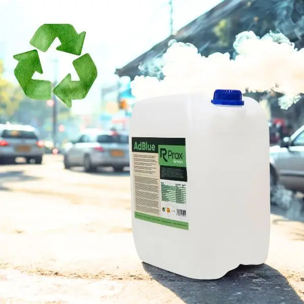AdBlue 10 litri con beccuccio. Additivo RC Prox Green per la riduzione delle emissioni nei veicoli dotati di motori diesel con tecnologia SCR.
