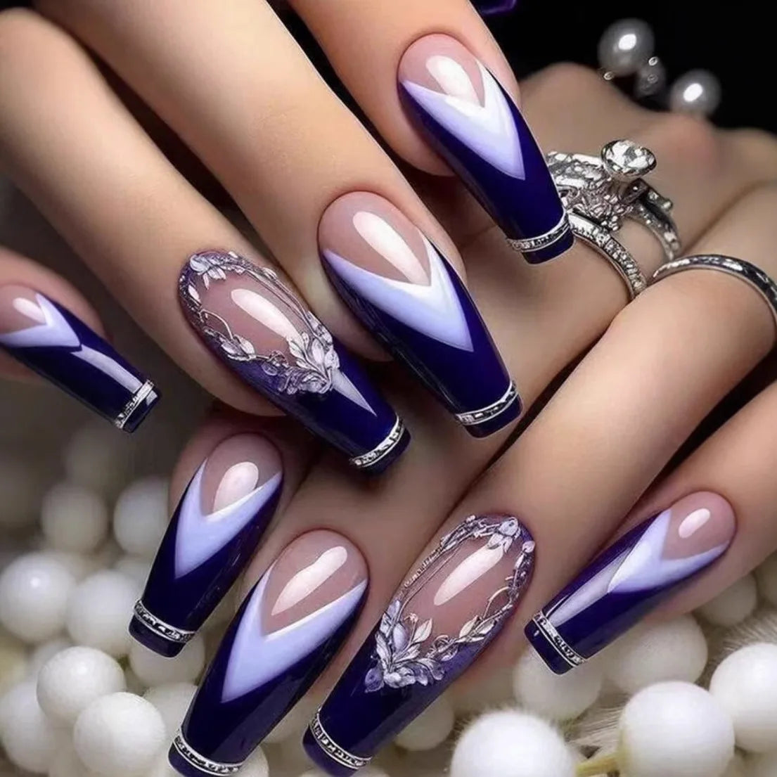 24 pezzi Stampa sulle unghie Design floreale Balletto di media lunghezza Unghie finte Moda Marrone Copertura completa Suggerimenti per manicure Set di unghie finte danneggiabili