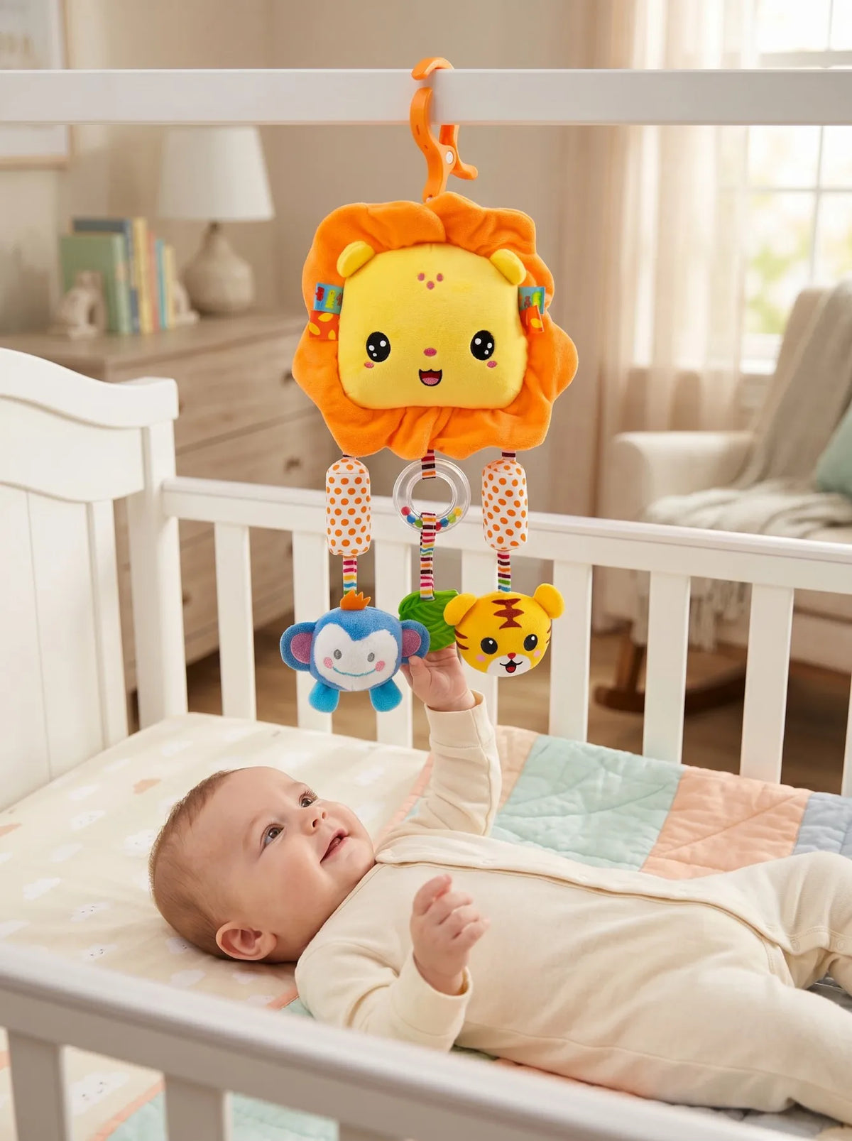 Giocattolo di Peluche per Neonati con Sonaglio e Sottoposto a Pressione per lo Sviluppo Multi-Sensoriale del Bambino 0-12 Mesi, Regalo Perfetto per Neonati per Culla e Seggiolino Auto