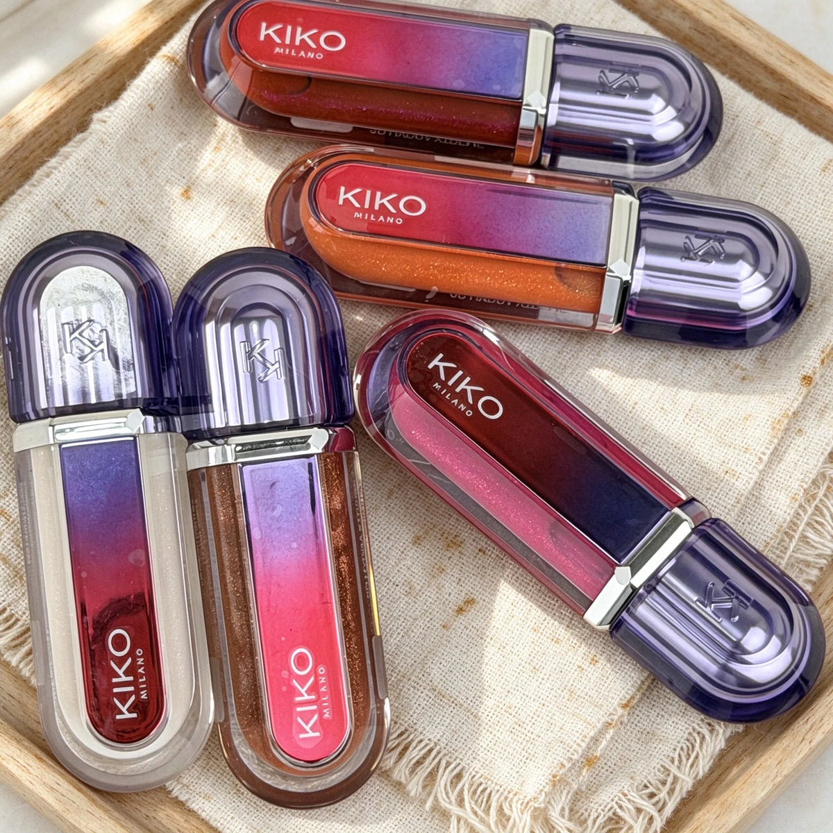 KIKO MILANO Lucidalabbra 3D Hydra Xtreme Edizione Limitata, Volumizzante, Brillantezza Effetto Specchio, Idratante e Nutriente, Non Appiccicoso