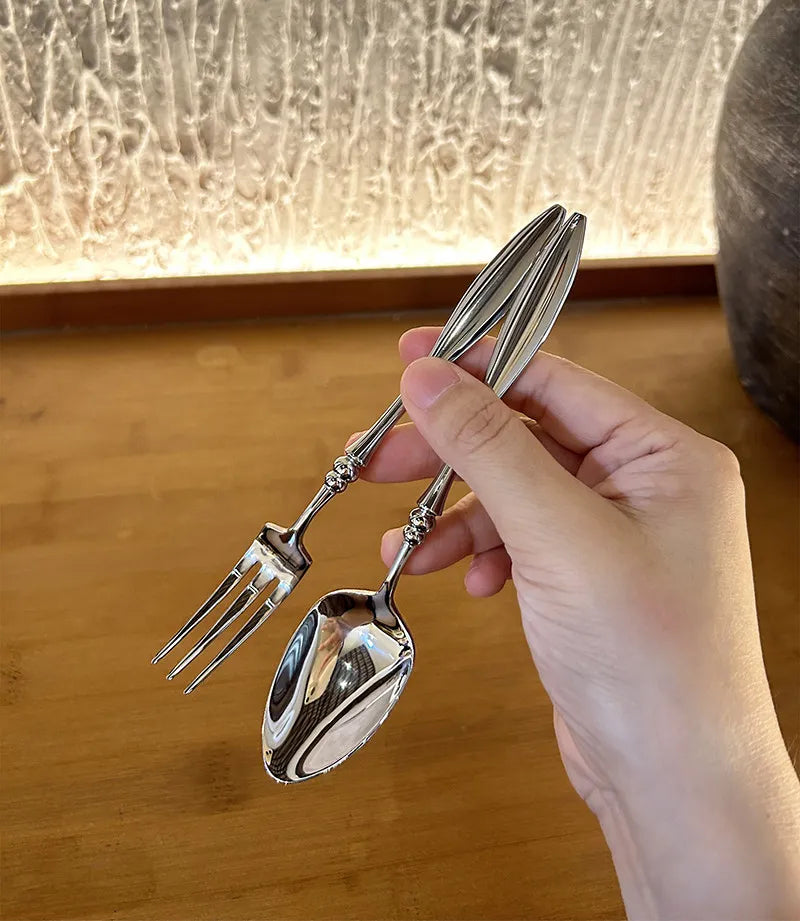 Set di posate per bistecche in acciaio inossidabile 304 di alta qualità, 6 pezzi, coltello, forchetta e cucchiaio creativi e rinforzati, stoviglie per hotel e ristoranti