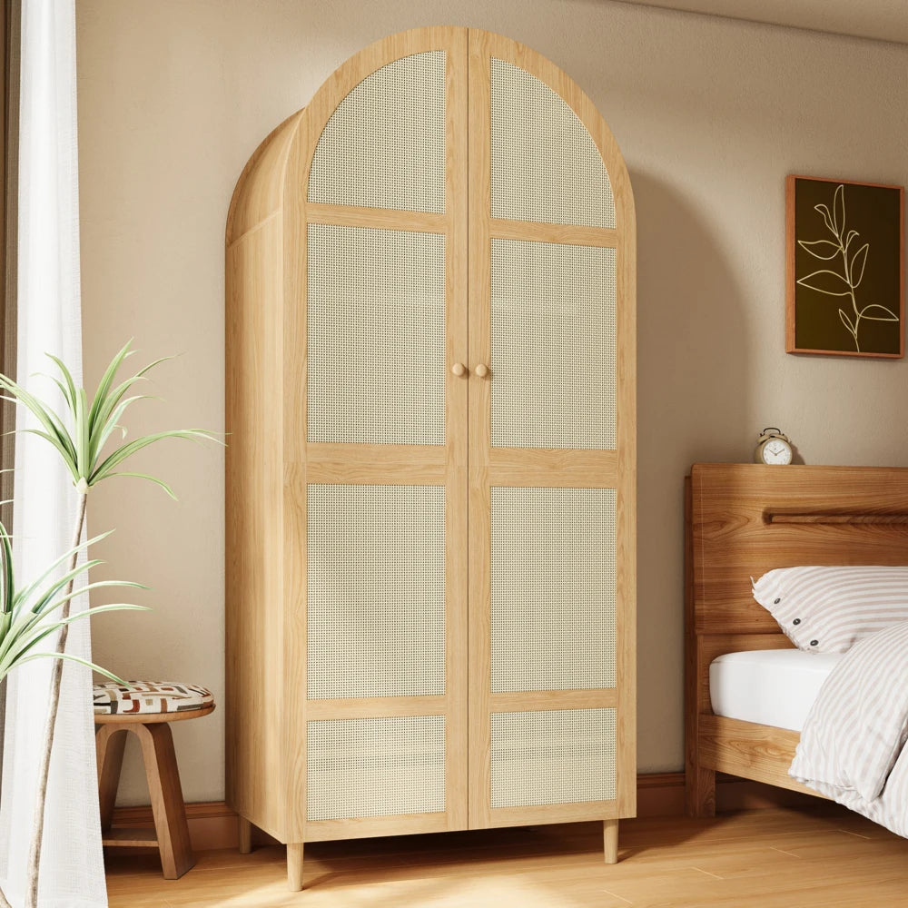 Armadio moderno e lussuoso con ante curve, spazio di archiviazione generoso, appendiabiti e cassetti, per camera da letto e aree d'ingresso