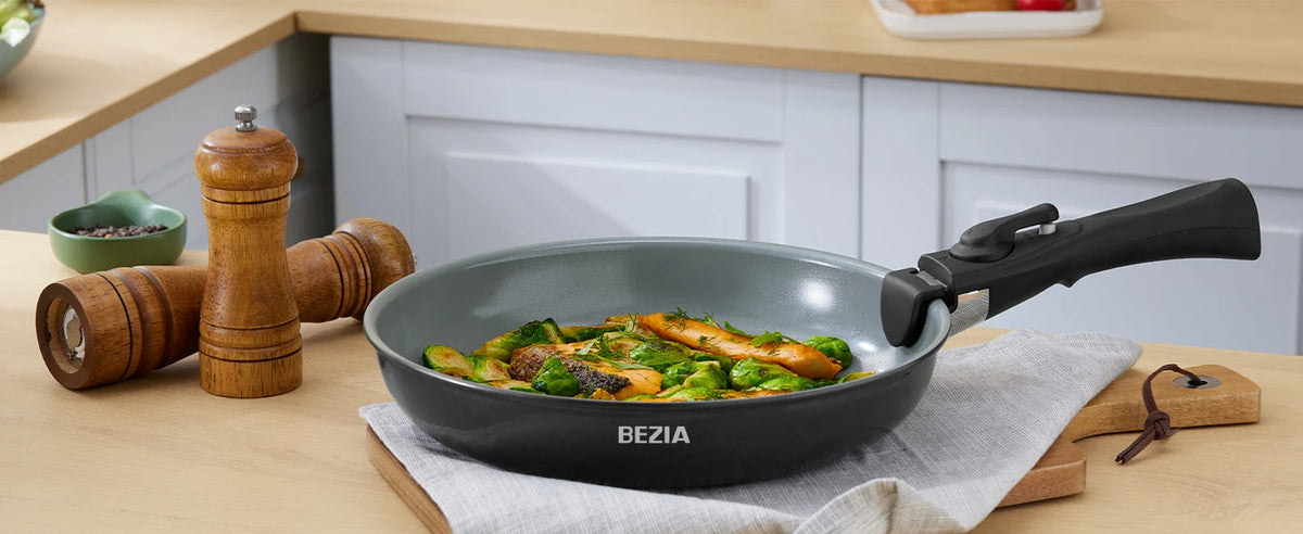Pentole a induzione Bezia con rivestimento in ceramica sana, pentole e padelle antiaderenti Set 13 pezzi con manici staccabili