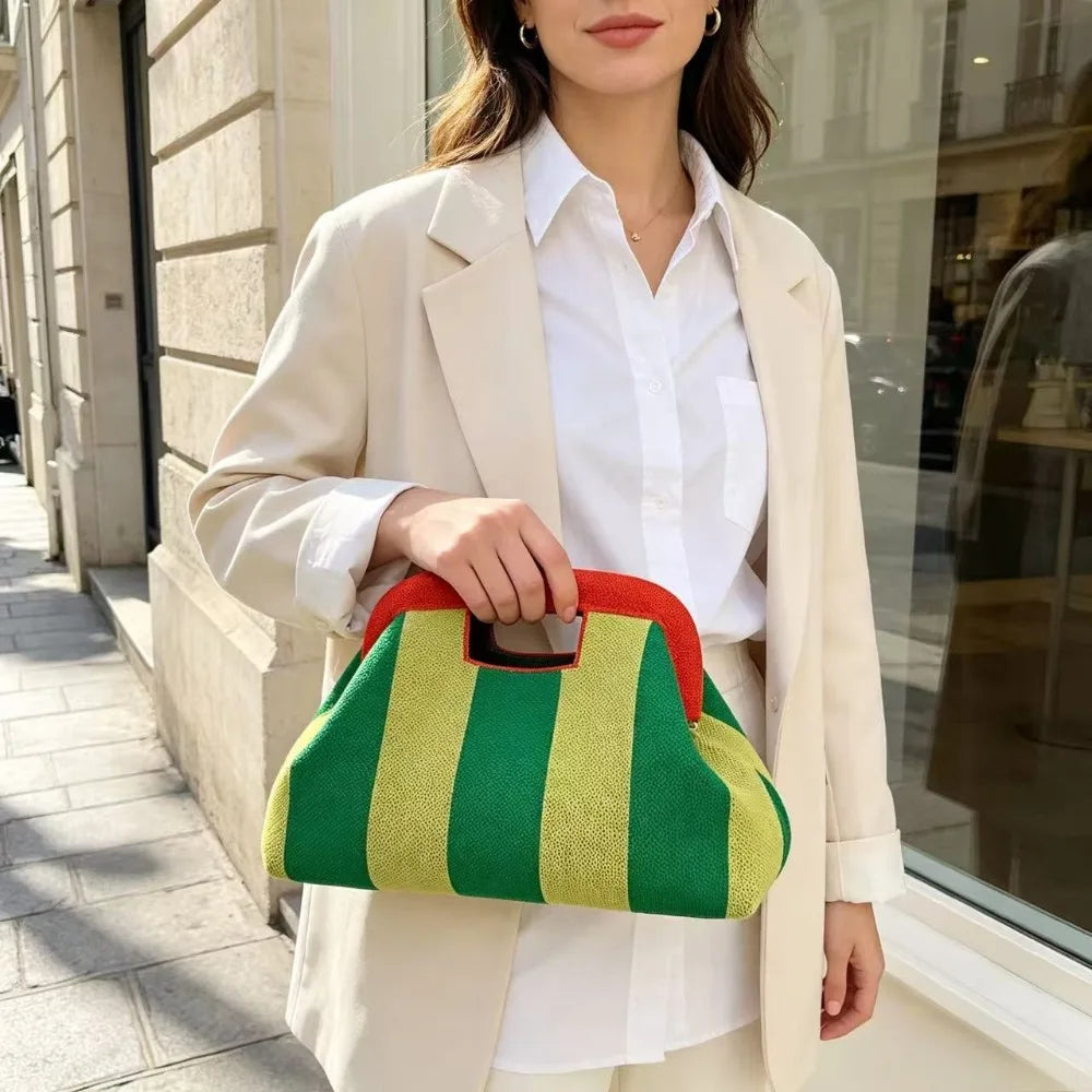 Nuova borsa intrecciata traforata a righe, borsa a mano in maglia, versatile borsa portatile per cosmetici