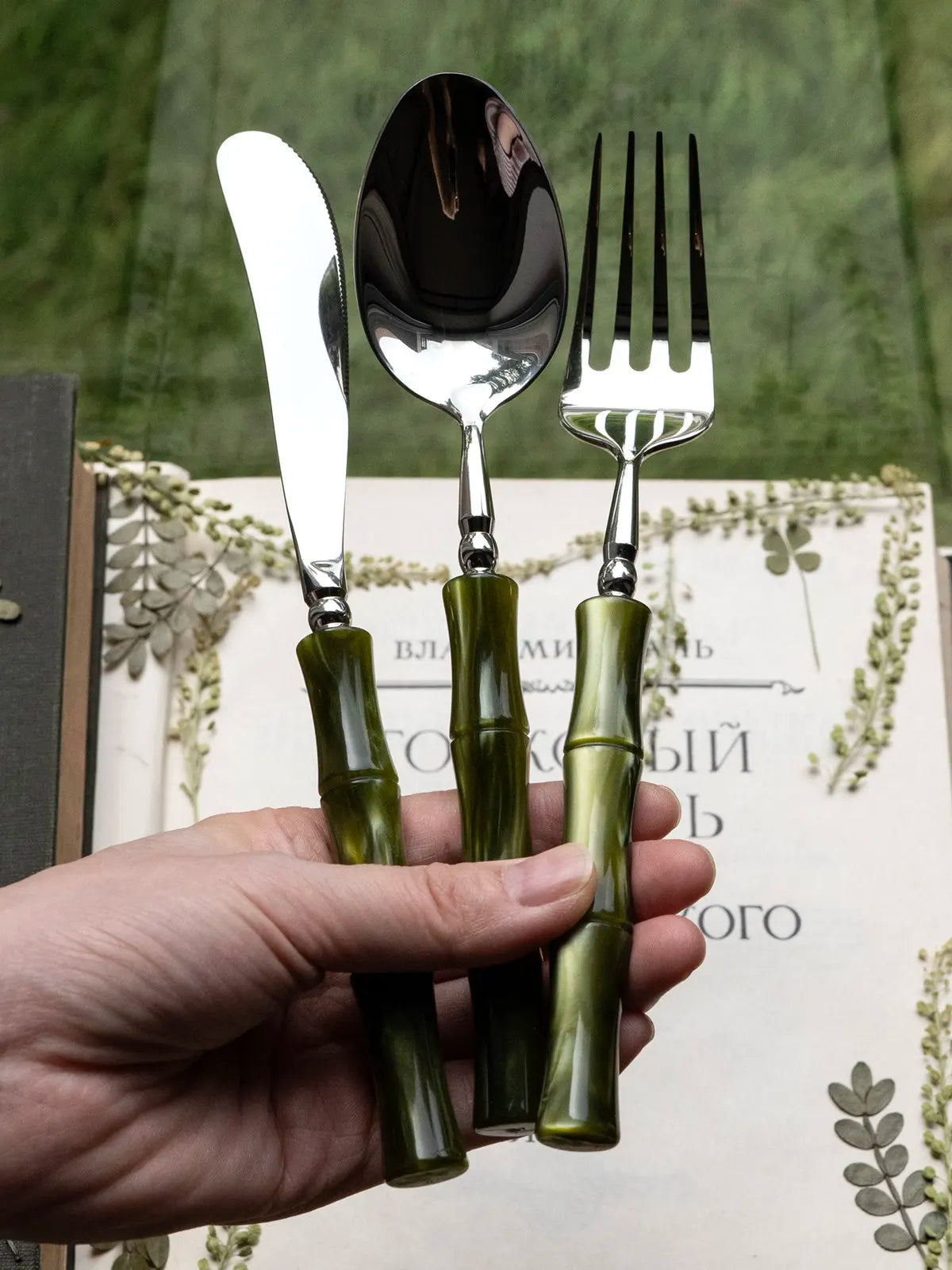 Set di Posate in Resina Stile Bambù, Acciaio Inossidabile 304, Posate Classiche, Opzioni da 1/3/4 Pezzi per Casa e Cucina