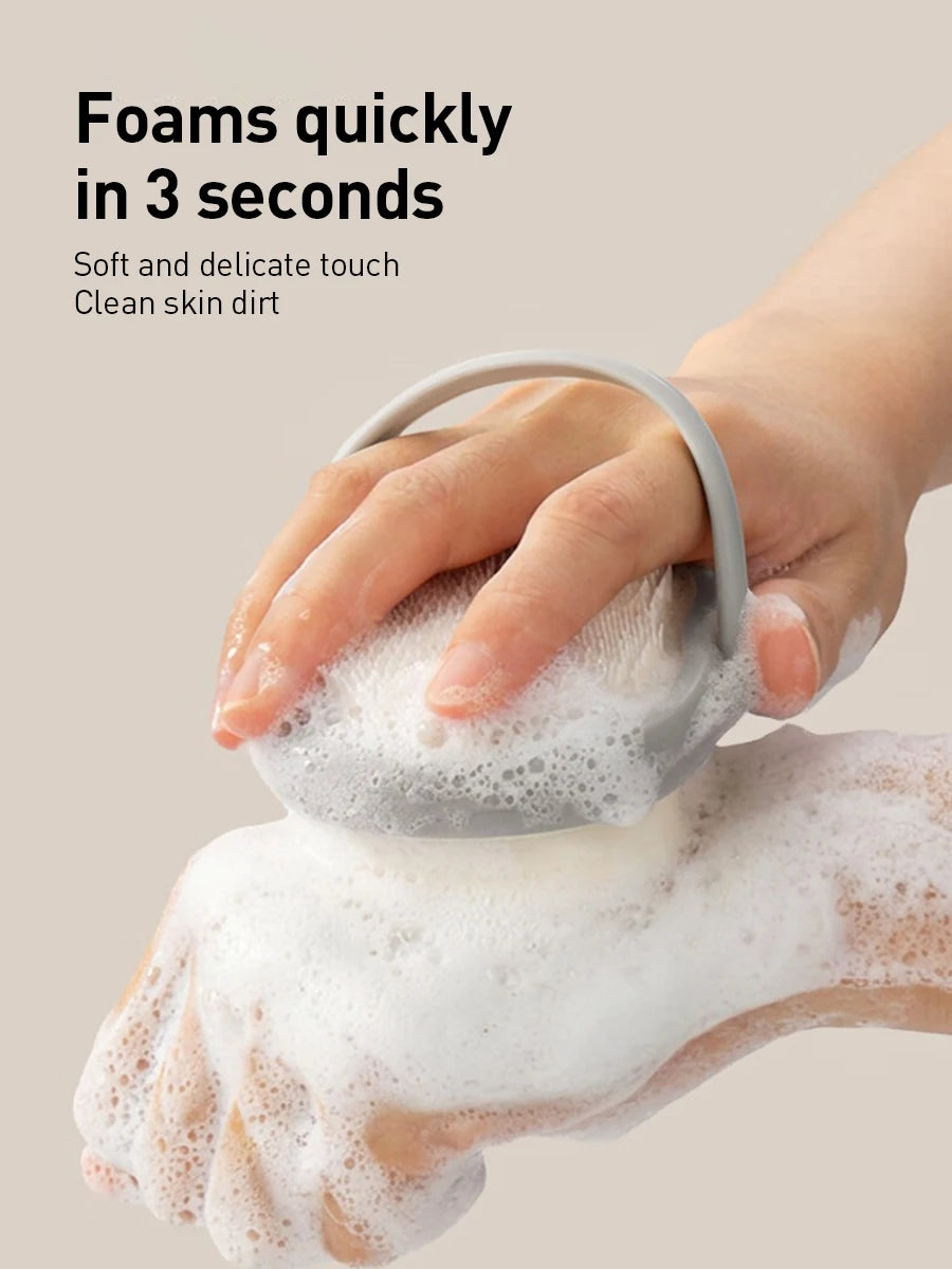 Philips Avent Spazzola per il lavaggio e il massaggio del bambino, doppia funzione, colore grigio nebbia, spazzola da bagno in morbido silicone per bambini da 0 a 12 anni