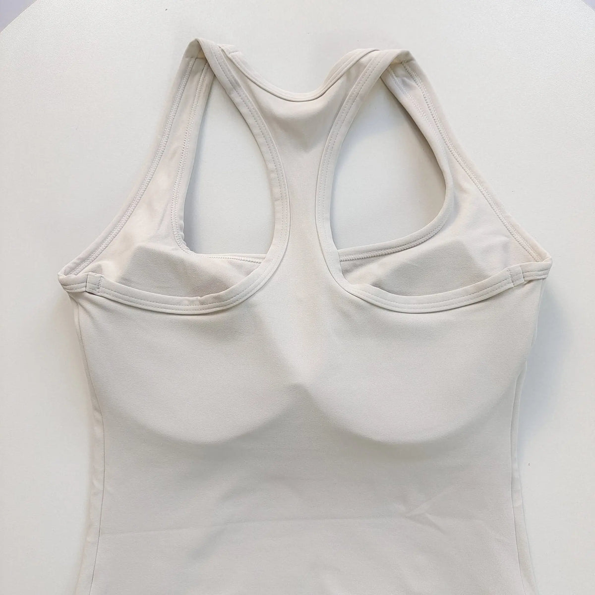 Reggiseno sportivo da donna con scollo quadrato e schiena incrociata, con imbottiture fisse antiurto per yoga, pilates, corsa e palestra