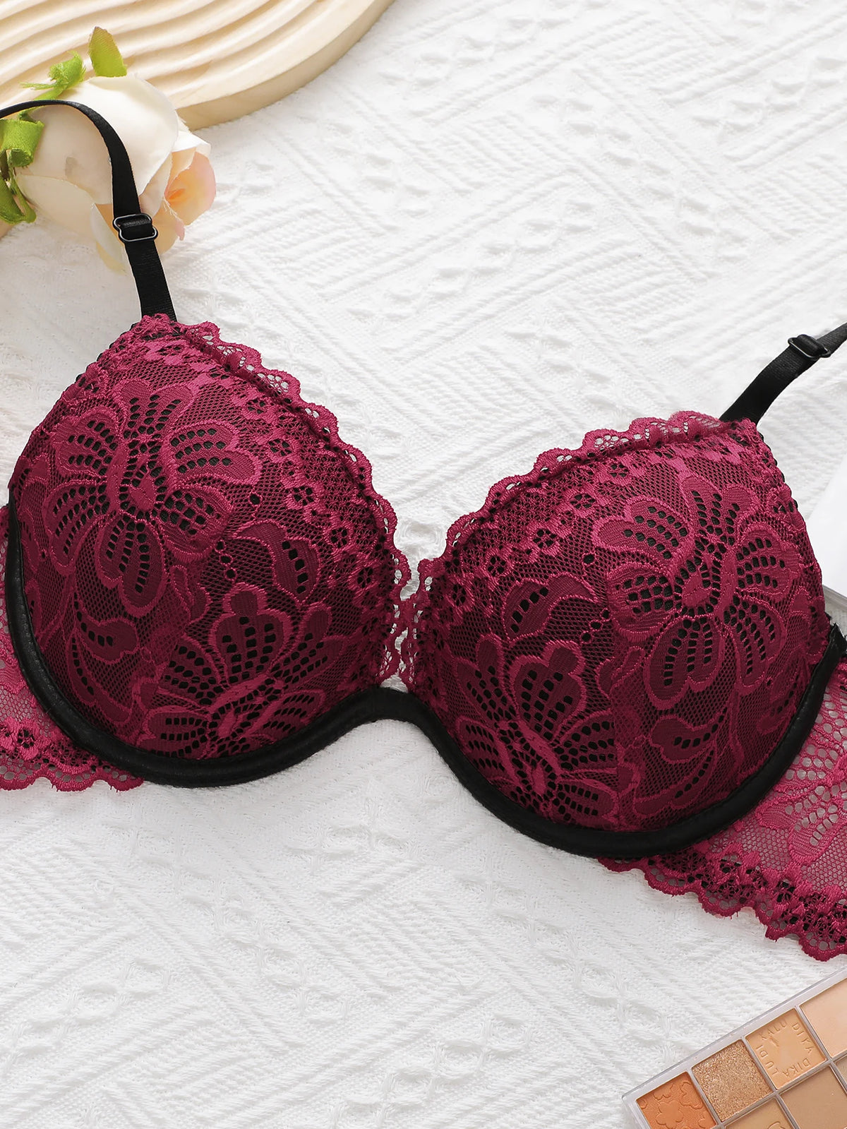 Capodanno Natale Biancheria intima da donna sexy in pizzo rosso di alta qualità Una lingerie push up Reggiseno a sette codici A3216