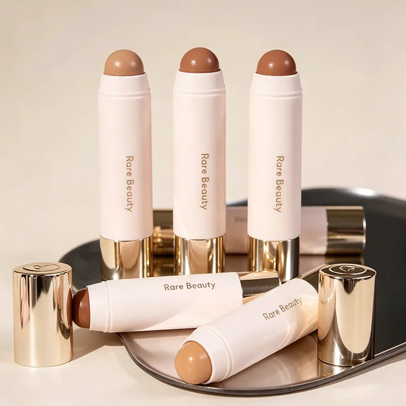 Fondotinta liquido leggero e invisibile Rare Beauty, stick per il contouring 3D, copre naturalmente imperfezioni, occhiaie, lentiggini e segni dell'acne, base per il trucco.