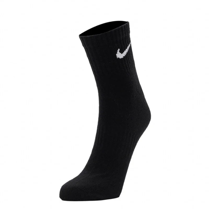 Calze sportive unisex Nike, modello autentico, calze da allenamento, calze a mezza lunghezza, calze corte, SX7677-010.