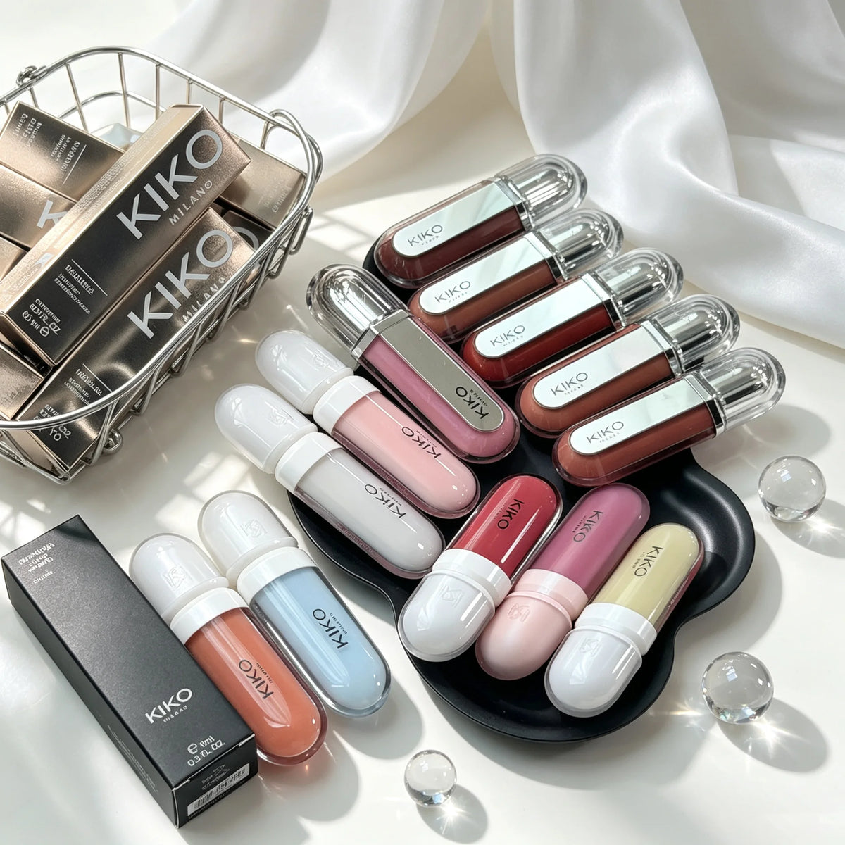 Kiko Milano, lucidalabbra liquido 3D, finitura trasparente a specchio, nutriente, illumina, volumizza, lunga durata, cosmetici per il trucco delle labbra.