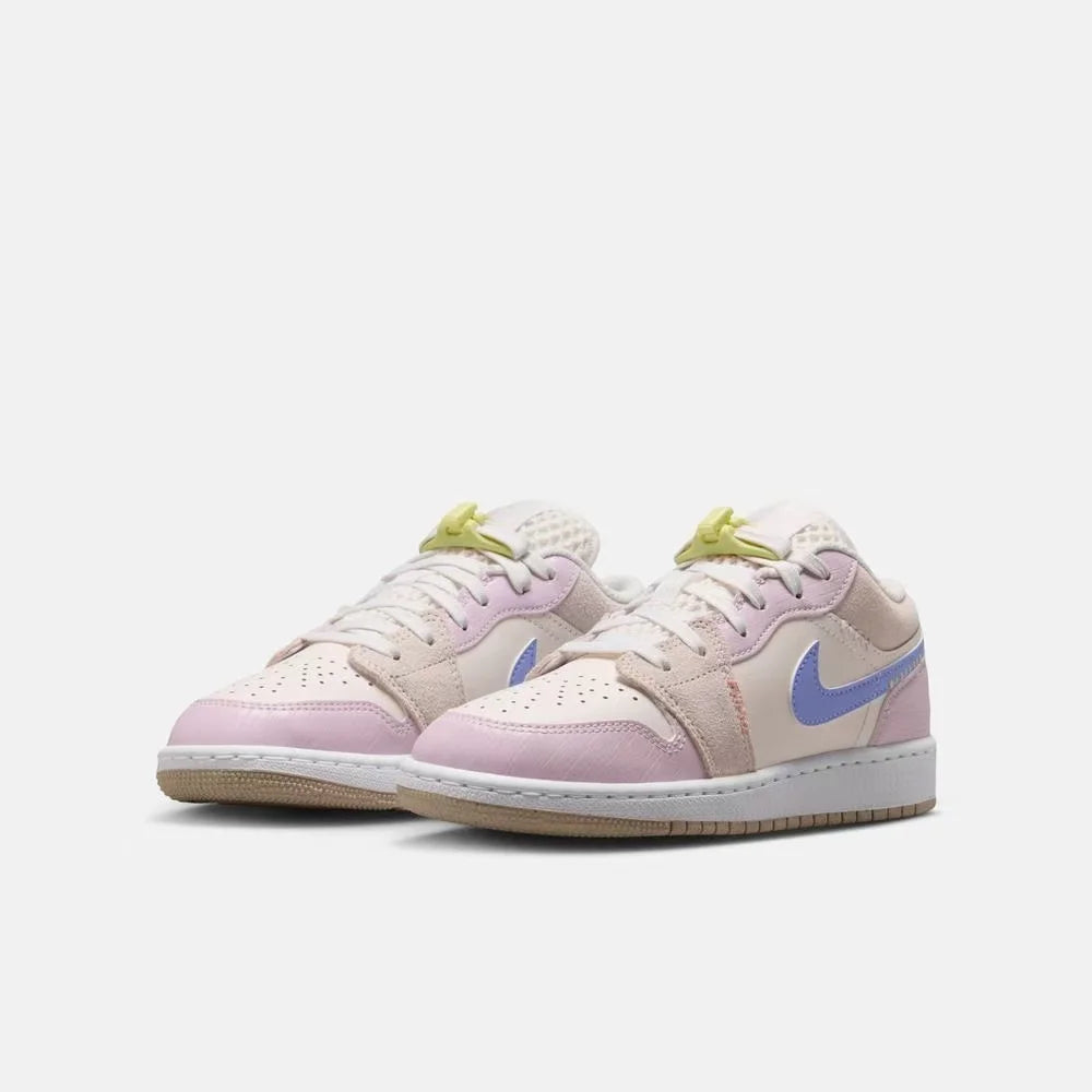 Sneakers Nike Jordan Air 1 Low, modello a blocchi di colore rosa e viola, stile macaron, IW2019-141.