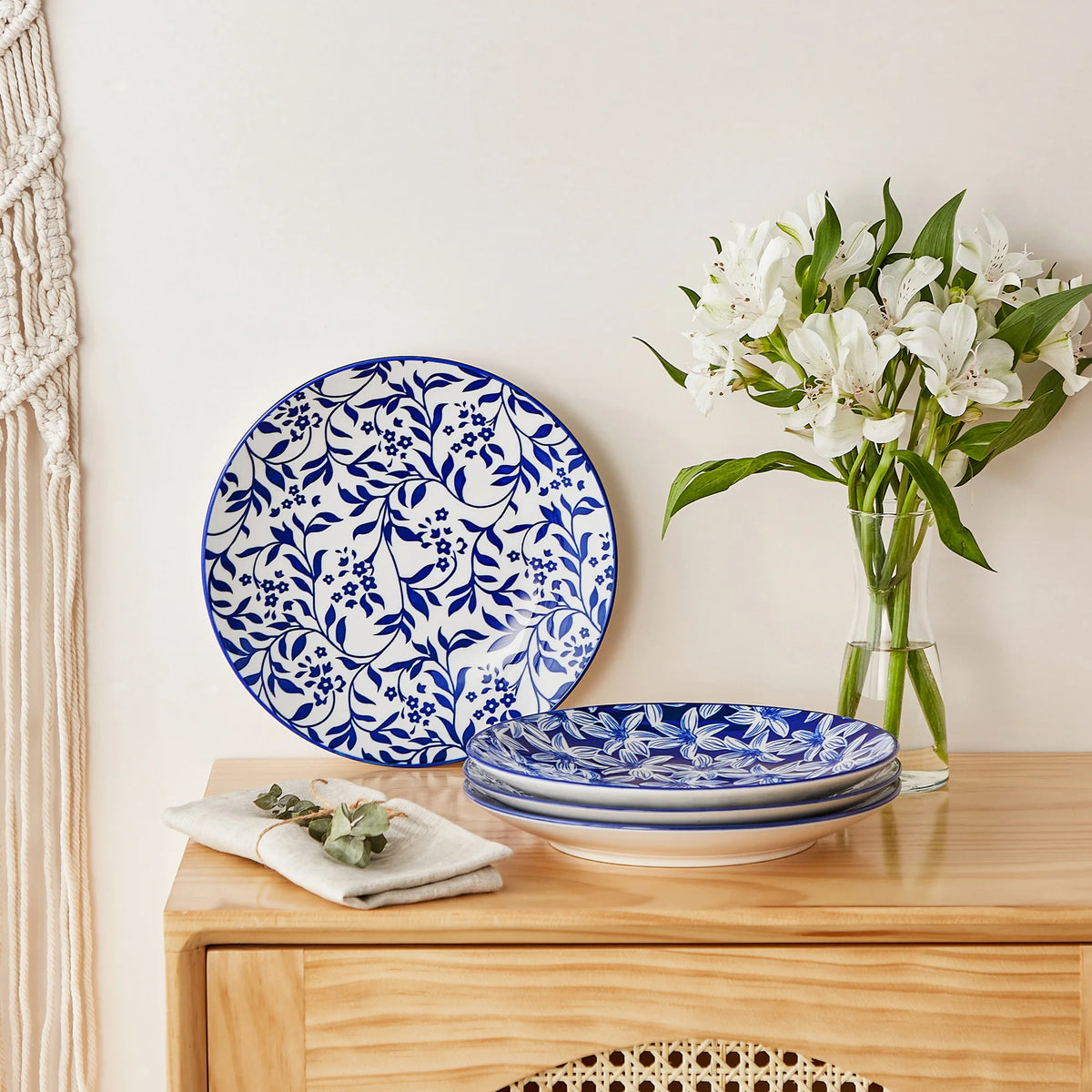 vancasso Selene Piatti da Dessert in Porcellana, Diametro 21 cm, Adatti per Microonde e Lavastoviglie, Design Vintage in Blu/Bianco, Set di 4