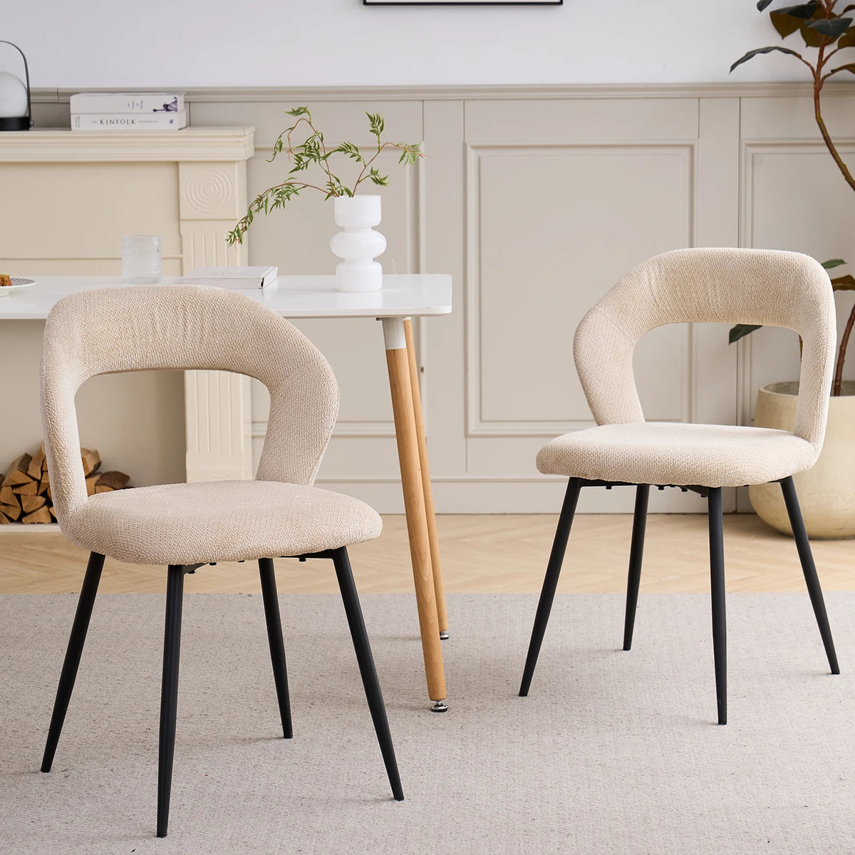 EGOONM Set di 4 Sedie da Pranzo Moderne con Schienale Cavo, Sedie Laterali Imbottite in Tessuto, Gambe in Metallo Nero, Sedie d'Accento per Cucina e Caffè