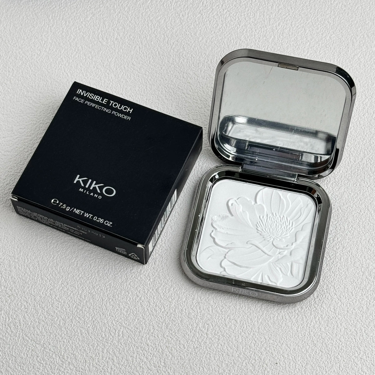 KIKO Milano Cipria Opaca Pressata Controllo Olio e Riduzione dei Pori Cipria Fissante a Lunga Durata Finitura Naturale Effetto Soft-Focus Trucco Viso
