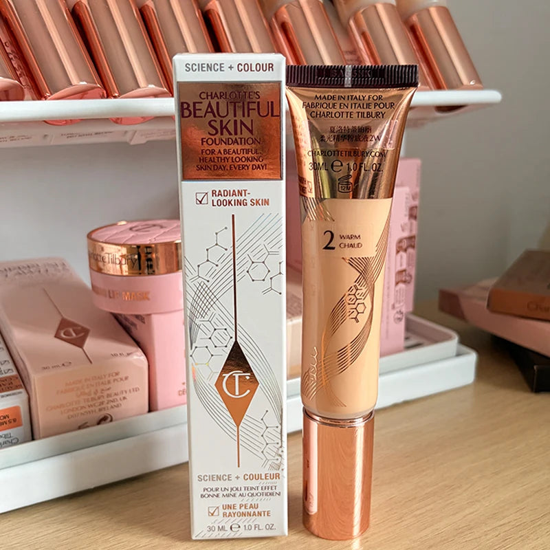 Fondotinta Liquido e Cipria Micro-Leggera Charlotte Tilbury: Cosmetici Portatili Multiuso Effetto Flawless