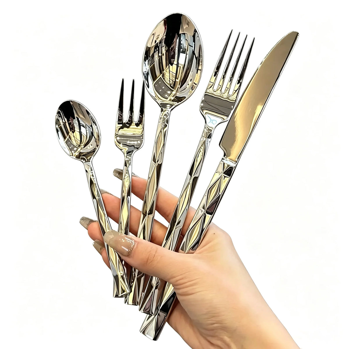 Set di posate in acciaio inossidabile con finitura a taglio diamantato di alta qualità, coltello, forchetta e cucchiaio per bistecche con manico rinforzato, posate occidentali di lusso per uso domestico e alberghiero