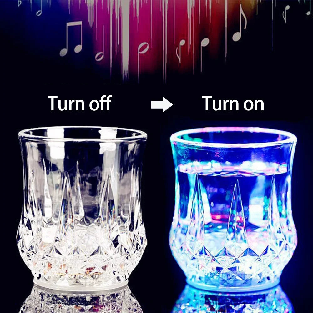70ml LED lampeggiante tazza vino birra whisky tazza acqua bevande bicchieri automatici tazza incandescente bar festa forniture per la casa