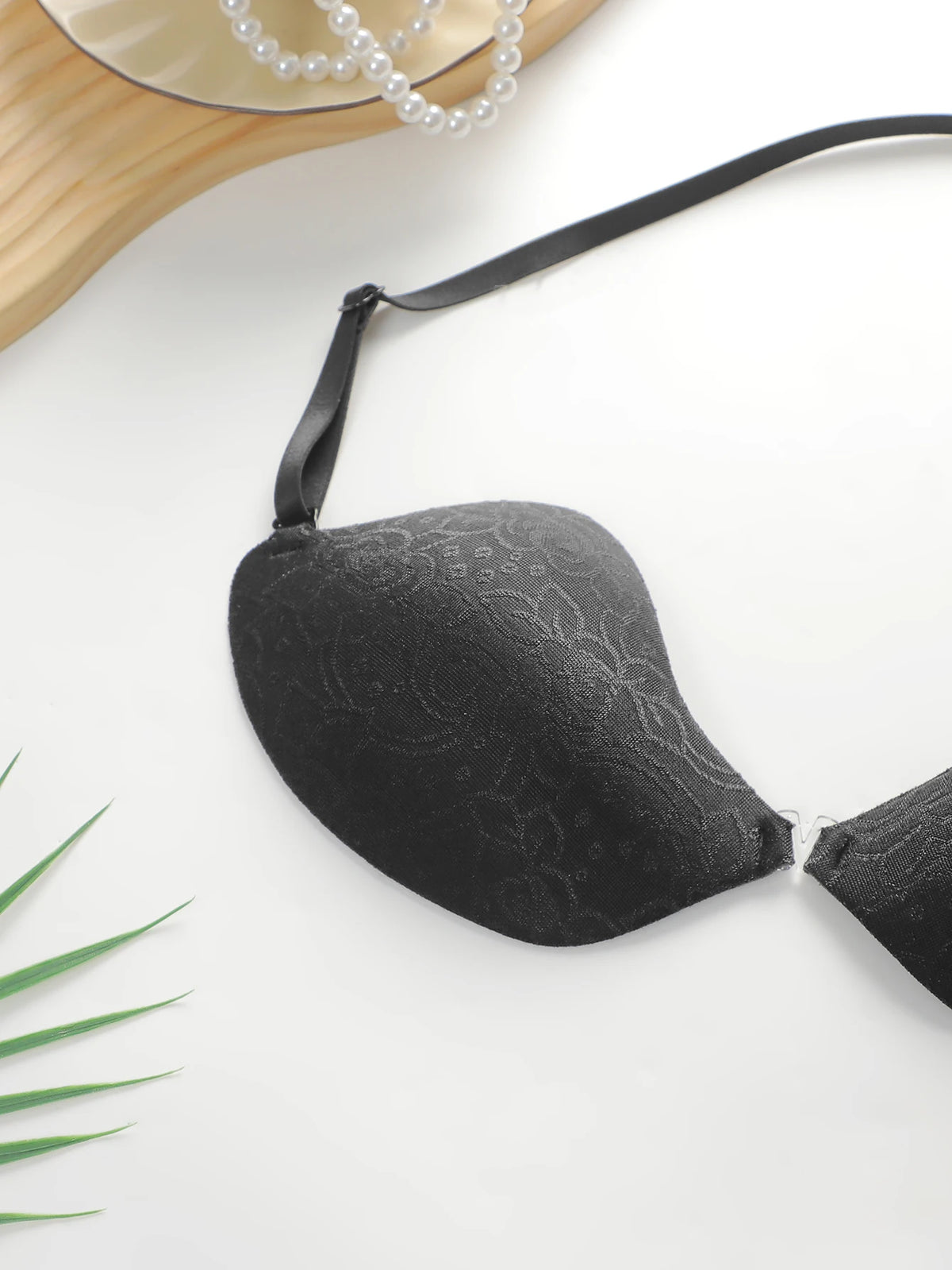 Reggiseno da donna staccabile con cinturino sul petto invisibile raccolto abiti da sera adesivi senza cuciture e braissere per feste JB2511