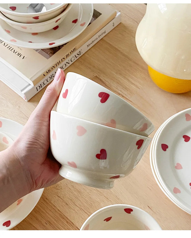 Set di stoviglie in ceramica a forma di cuore, piatto piano, insalatiera di riso, tazza da caffè, amore giapponese, regalo caldo per San Valentino