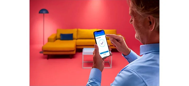 Philips WiZ 4.9W E27 P45 Wi-Fi e Bluetooth LED Smart Mini Ball Lampadina 220-240V 16 milioni di luci a colori smerigliate dimmerabili