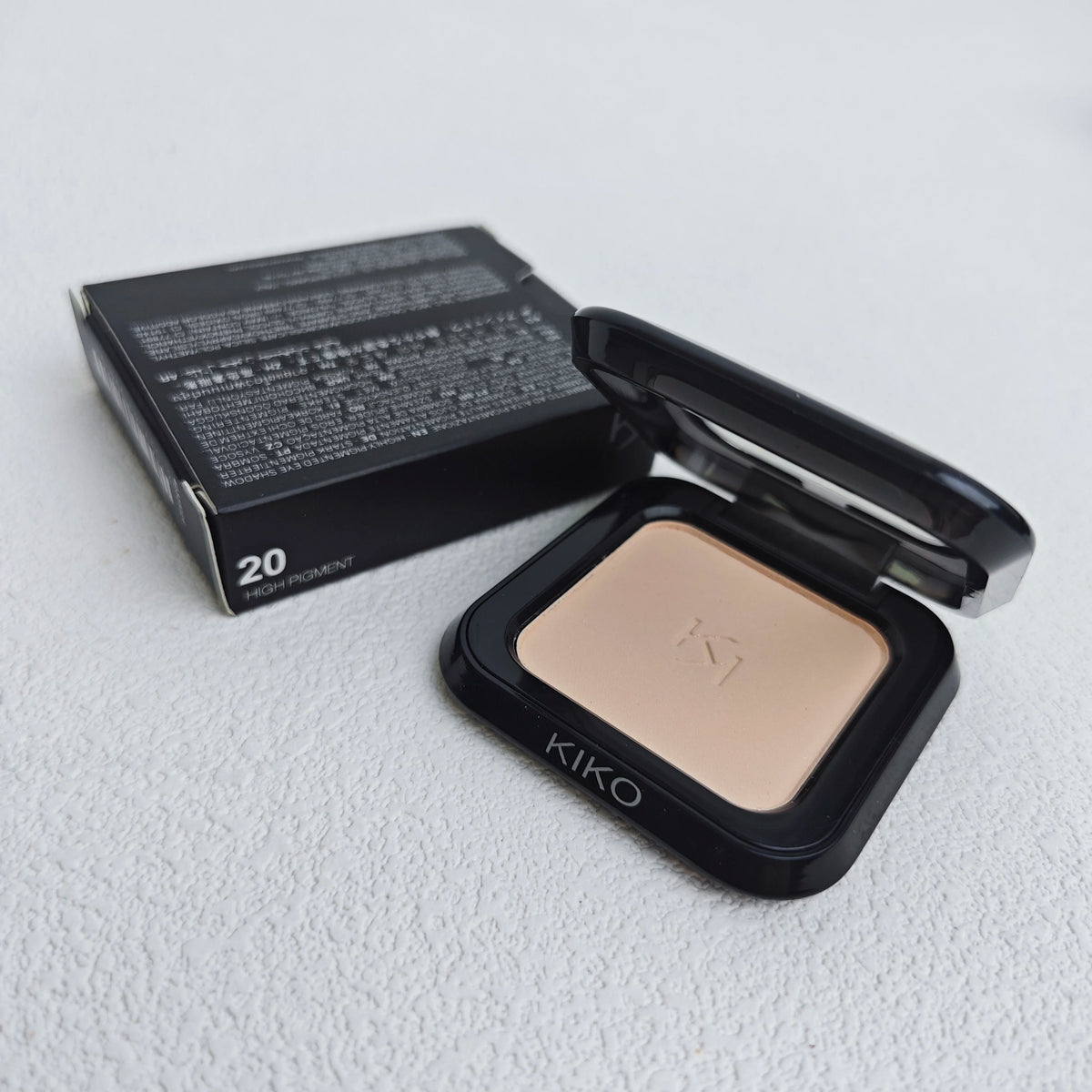 KIKO Milan Collezione Trucco Palette Contouring e Illuminante 3 Colori Cipria Fissante Ombretto Set per Principianti per Contouring e Fondotinta