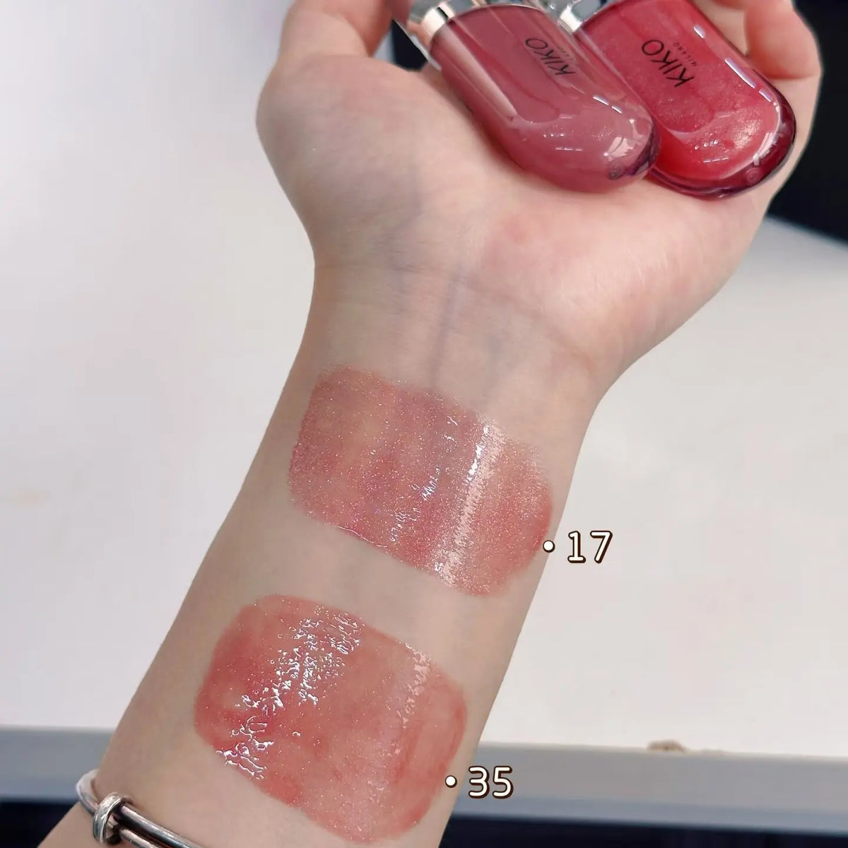 Kiko Milano Lucidalabbra 3D Hydra, smalto labbra idratante, effetto specchio con glitter, volumizzante, non appiccicoso, impermeabile, trucco labbra naturale