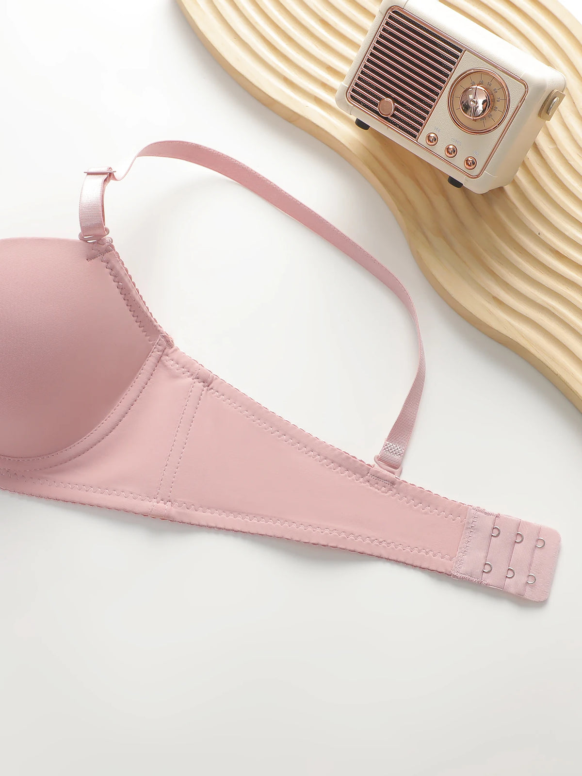 Nuovo set da 2 pezzi quotidiano in tinta unita di vendita calda con reggiseno push up con bordo in acciaio per set intimo donna J2611