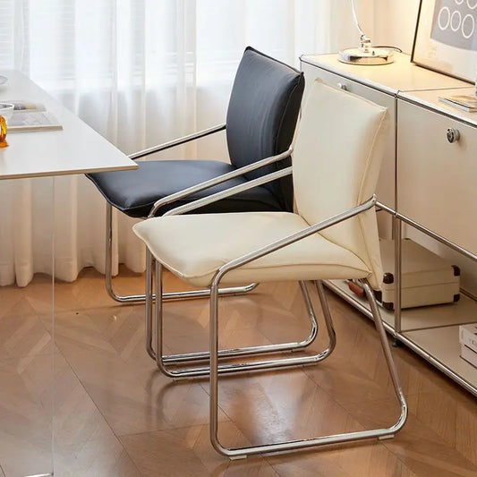 Sedia da Pranzo Moderna e Minimalista, Seduta con Schienale Imbottito, Opzioni Multicolore per Balcone, Comodo Elemento d'Arredo