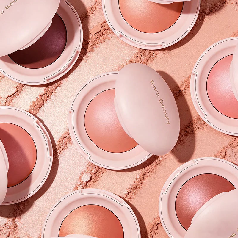 Rare Beauty Fard Illuminante Viso 3D con Specchio, Contouring Cosmetico, Bronzer Scintillante, Stick Luminizer, Strumento per il Trucco
