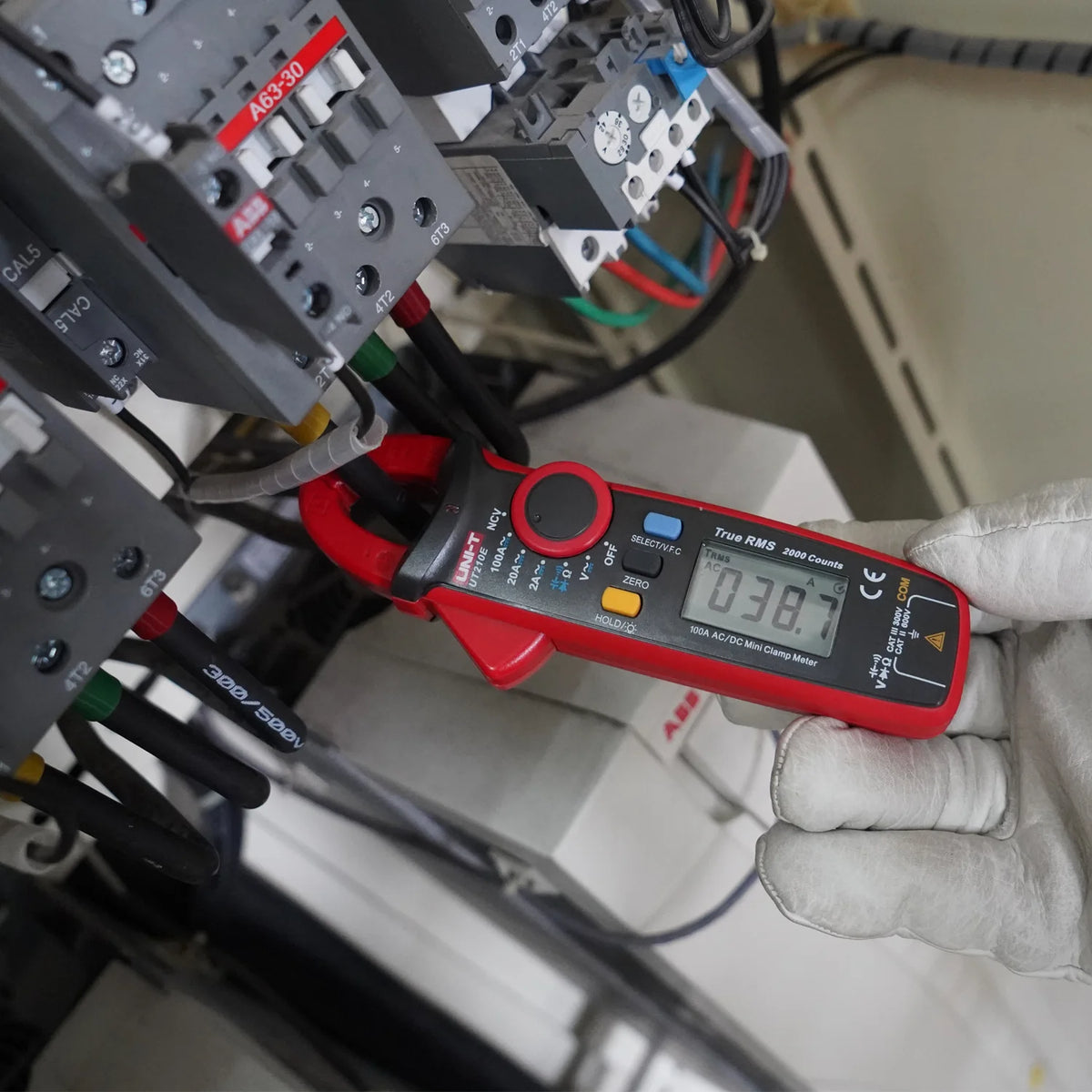 UNI-T Pinza amperometrica UT201 UT202 UT202A UT203 UT204 Plus Tester digitale Voltmetro professionale Pinza Amperometro Multitester elettrico