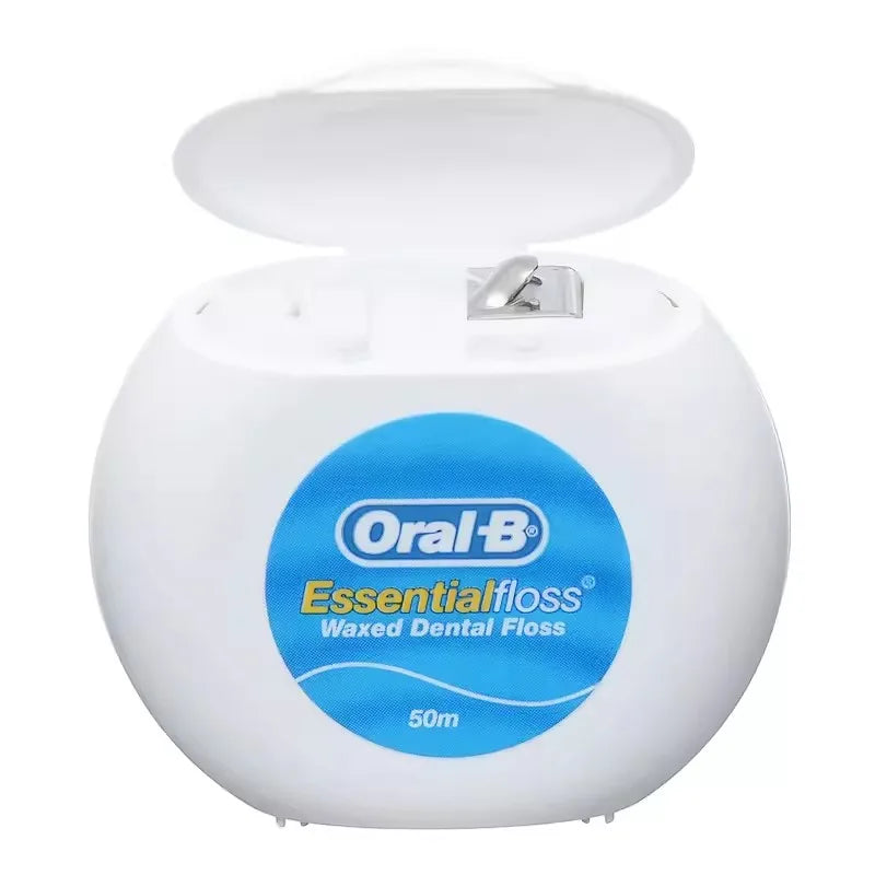 Filo interdentale essenziale Oral-B cerato alla menta, confezione da 50 m