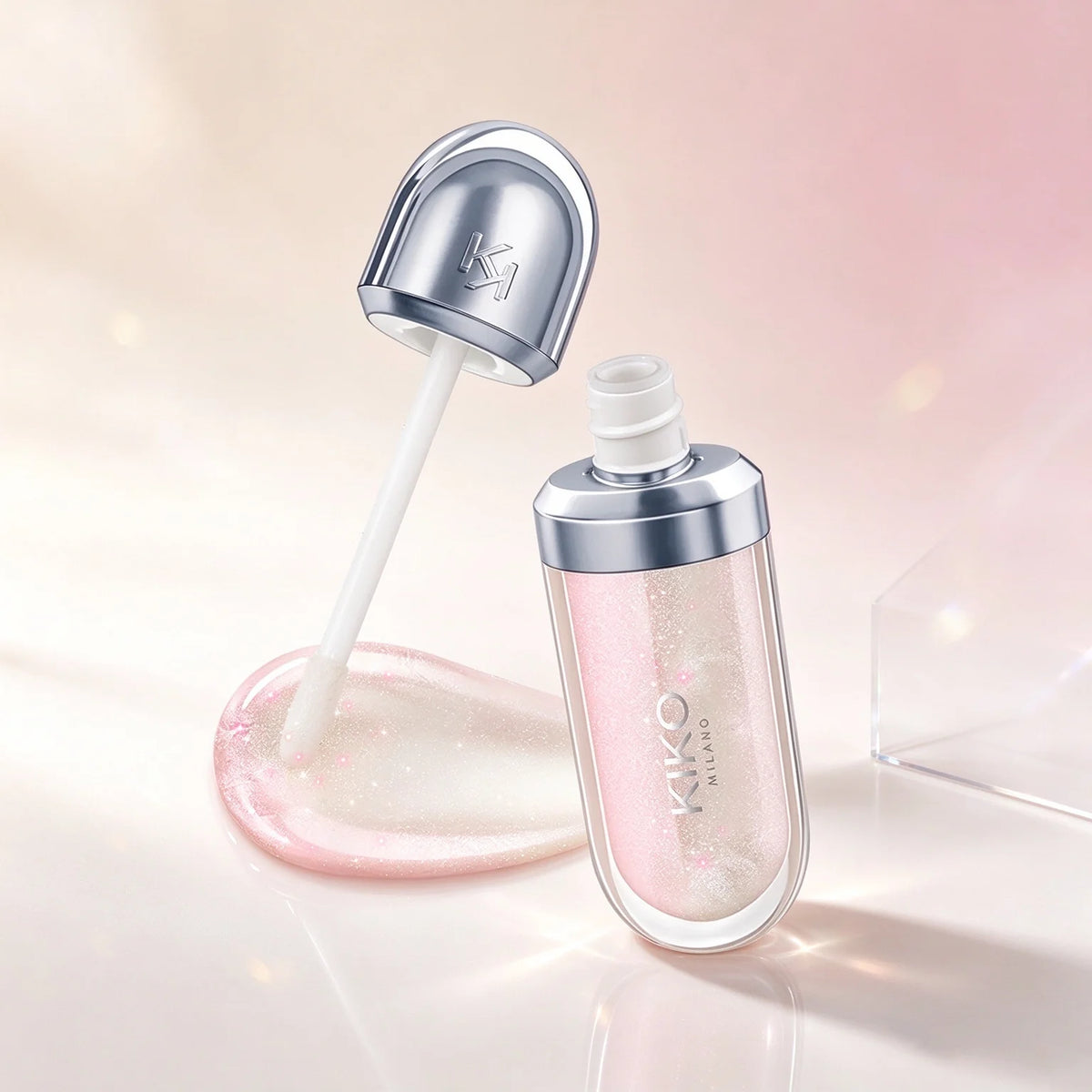 KIKO MILANO Nuovo Lucidalabbra Liquido Effetto Labbra Idratante 3D Trasparente ad Alta Lucentezza Lunga Durata con Texture Cremosa e Liscia