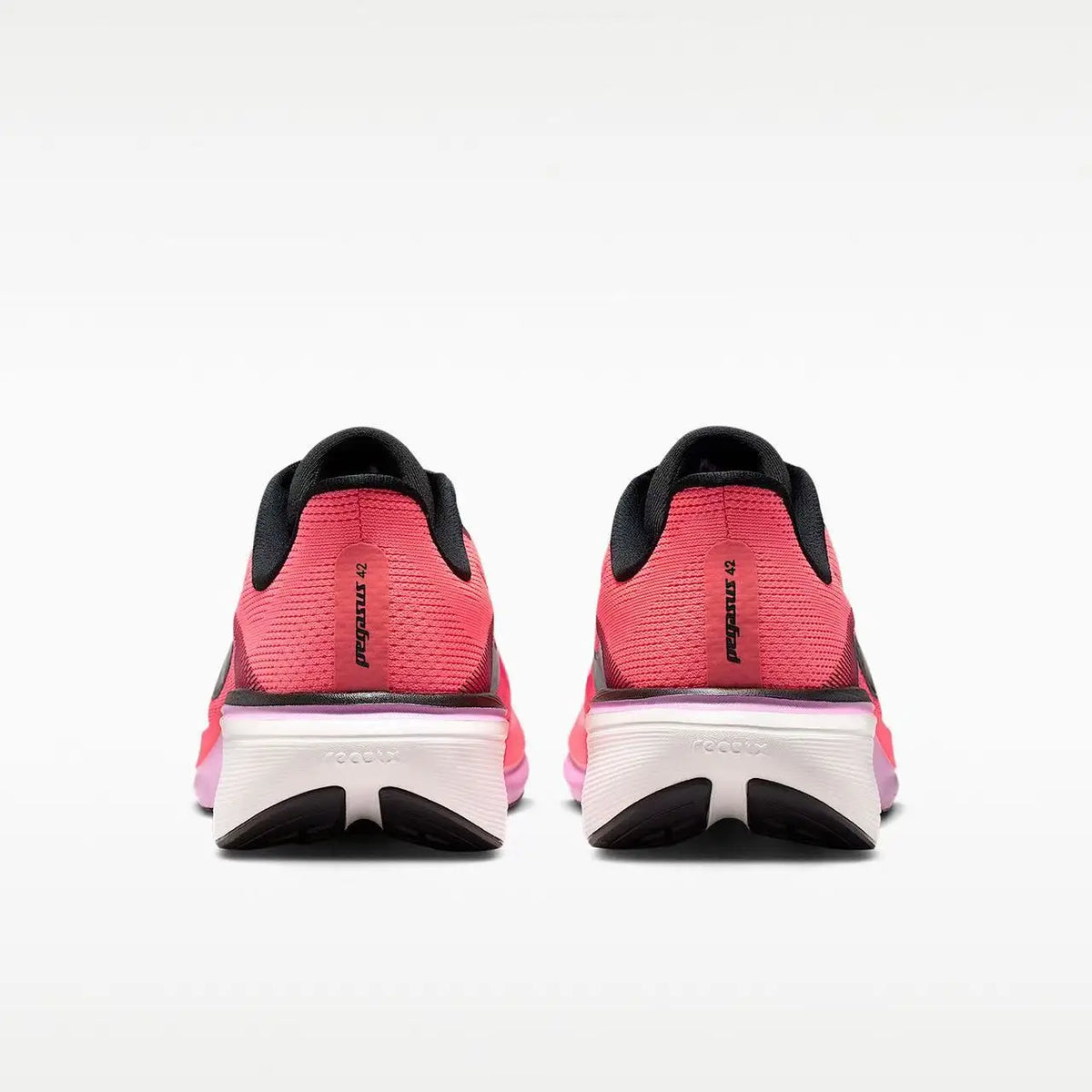 Scarpe da città Nike Low-Top, colore rosso acceso, tomaia in tessuto Flyknit, ammortizzate, resistenti e traspiranti, modello IB1881-602.