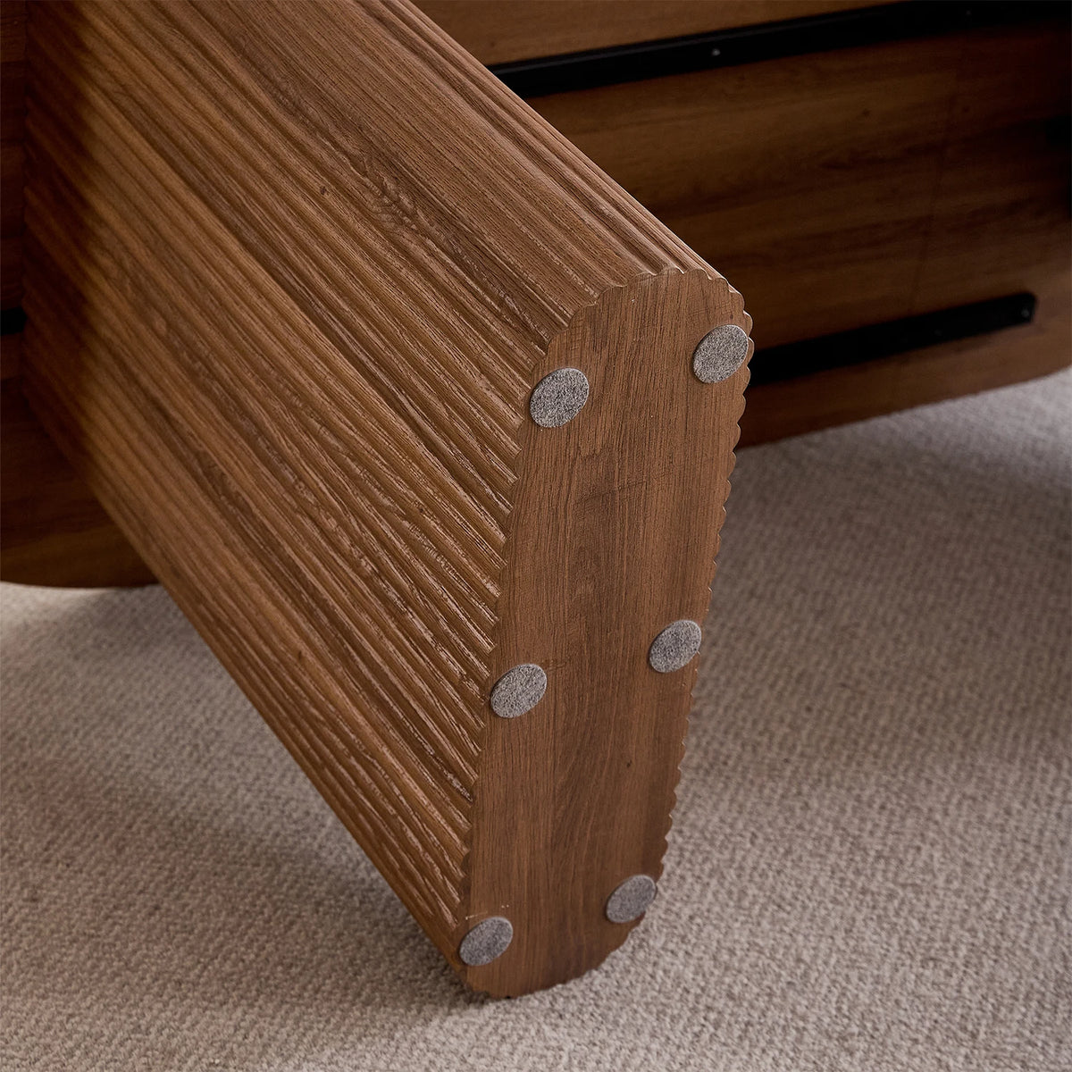EGOONM Tavolo da Pranzo Moderno Ovale con Base Scanalata, Tavolo da Cucina per 6-8 Persone, Tavolo in Legno per Sala da Pranzo