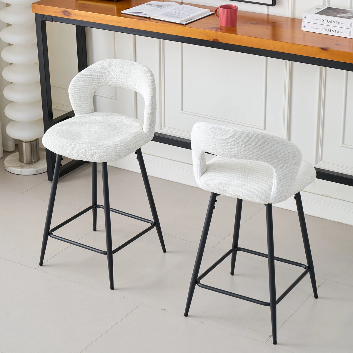 EGOONM Set da 2/4 sgabelli da bar girevoli in lino con schienale aperto e poggiapiedi, sedie da bar moderne imbottite per isola cucina, gambe in metallo nero
