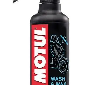 MOTUL MC CARE E1 LAVAGGIO E CERA. 
 Lavanderia a secco esterna 
 Pulisce e lucida plastica e vernici 
 Contenitore spray 
 Contenitore da 400 ml