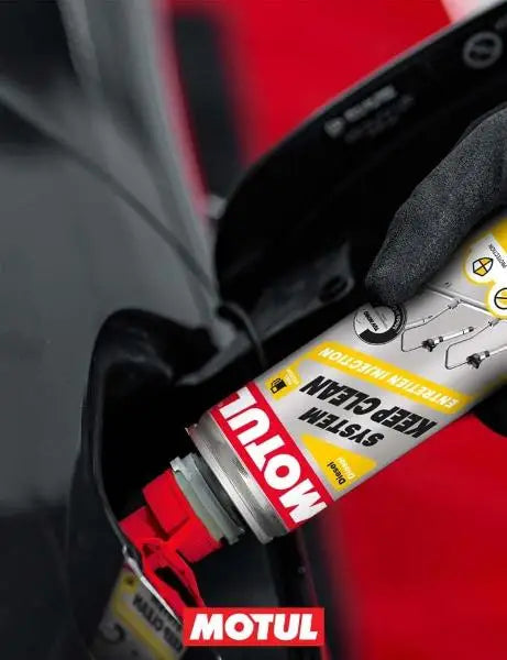 MOTUL ANTI-FUMO DIESEL 
 Pulitore per iniettori e sistemi diesel 
 Additivo per la pulizia preventiva da aggiungere al carburante diesel 
 Contenitore da 300 ml