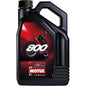 MOTUL 800 2T LINEA DI PRODUZIONE OFF-ROAD 
 Lubrificante per Competizioni di Motocross/MX 
 Motori a 2 tempi miscelazione manuale 
 100% sintetico 
 Nucleo ESTER ®   Tecnologia 
 Contenitore da 4 litri.