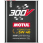 MOTUL 300V Competizione 5W-40 
 Olio motore per auto da corsa 
 Tecnologia Core ESTER ® 
 Contenitore da 2 litri.