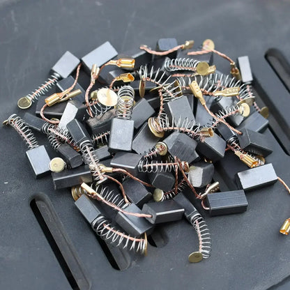 Spazzole di Carbone per Motori Elettrici, Parti di Ricambio per Utensili Elettrici, Trapano, Martello, Smerigliatrice Angolare, Motosega, Macchina da Taglio