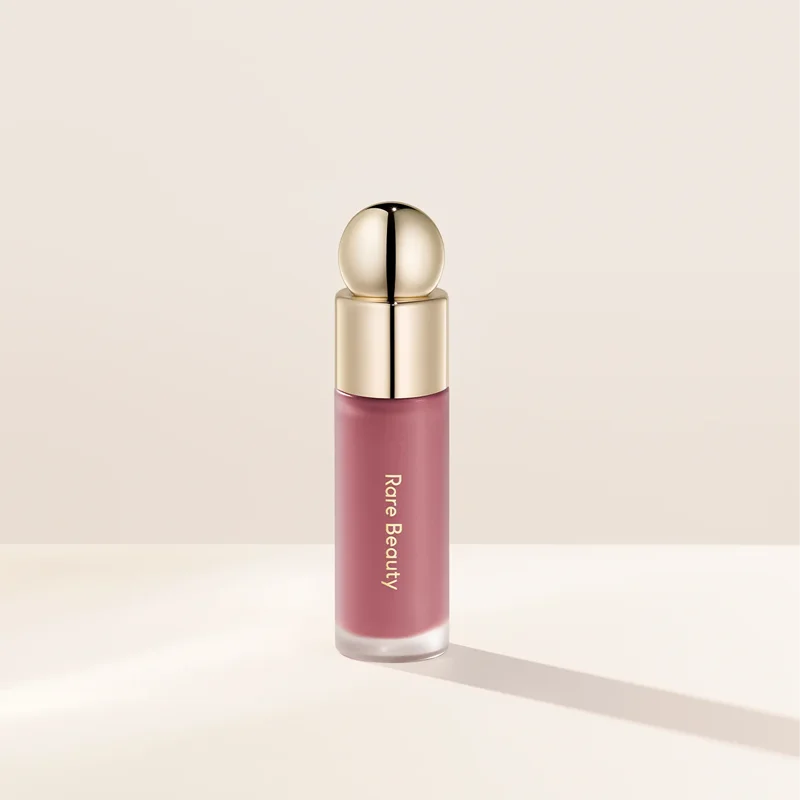 Rare Beauty Happy Lucky Love Blush, Fard Liquido a Lunga Durata, Effetto Naturale, Impermeabile, Idratante, Cosmetico per il Viso Femminile