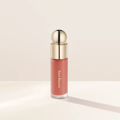 Rare Beauty Soft Pinch Liquid Blush: Fard Liquido Setoso e Luminoso per un Trucco Voluminoso – Collezioni Hope, Love, Virtue, Happy, Wonder, Worth Face Cosmetics