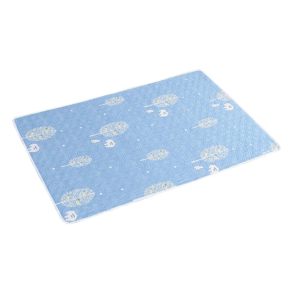 Tappetino per Cambio Pannolini 80x120cm a 4 Strati con Motivo Dinosauro e Cuore, Impermeabile e Lavabile, per Protezione Notturna e Mestruale, Cura del Bambino