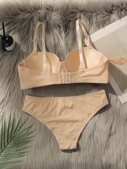 Nuovo set da 2 pezzi quotidiano in tinta unita di vendita calda con reggiseno push up con bordo in acciaio per set intimo donna J2611