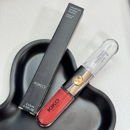KIKO Milano: rossetto trasparente bicolore, a lunga tenuta, resistente alle sbavature, con un'elevata concentrazione di pigmenti e disponibile in finiture opache e lucide.