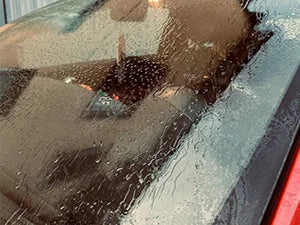Spray Antighiaccio 200ml per Auto, Finestre e Serrature - Scioglie il Ghiaccio Rapidamente, Uso Invernale, Pratico e Sicuro