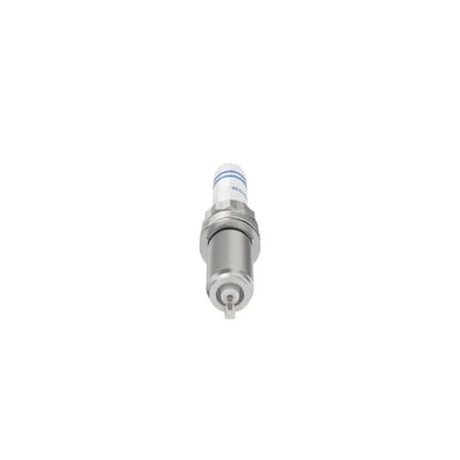4 pz. Candele Bosch Double Platinum ZR5SPP3320 per BMW Serie 1 2 3 4 5 6 7 X2 X3 X4 X5 X7 M2 M3 M4 Z4 i8【OE：12120040551】